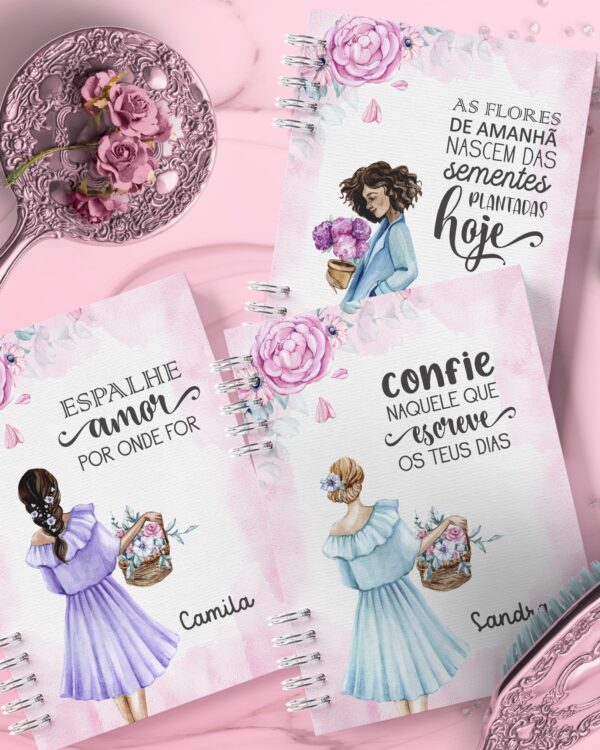 arquivo_digital_cadernos_femininos_frases_mulheres_Deus_miolo_floral_pautado_rosa