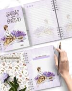 arquivo_digital_caderno_feminino_mulheres_negras_vestidos_flores_frases_biblia_versiculos_motivacional_decorado_miolo_pautado