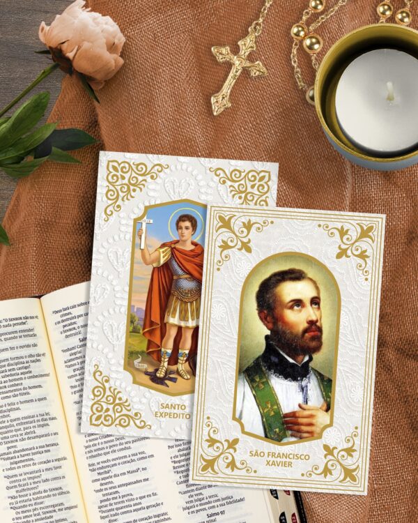 arquivo_digital_santinhos_catolicos_renda_batizado_eucaristia