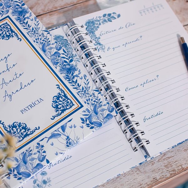 arquivo_digital_cadernos_floral_azul_passaro_cartas_para_Deus_devocional_Leitura_biblia_alfabeto