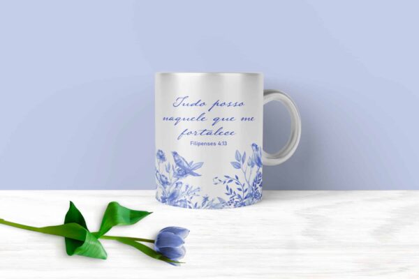 arquivo_digital_arte_caneca_alfabeto_inicial_nome_letra_azul_branco_porcelana