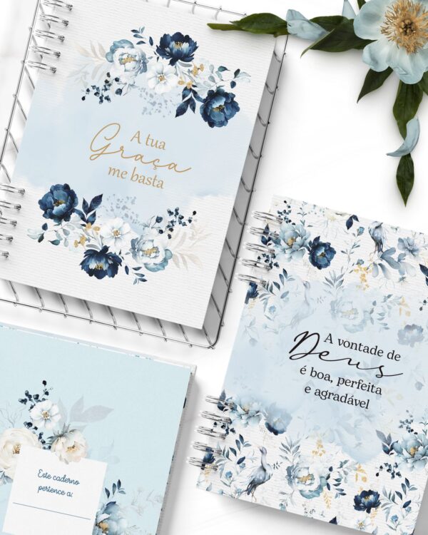 arquivo_digital_caderno_floral_azul_branco_devocional_miolo_floral_frases