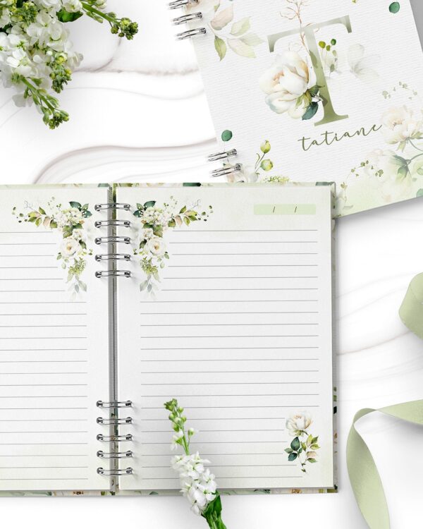 arquivo_digital_capas_alfabeto_floral_rosas_brancas_verde_miolo_caderno_pautado
