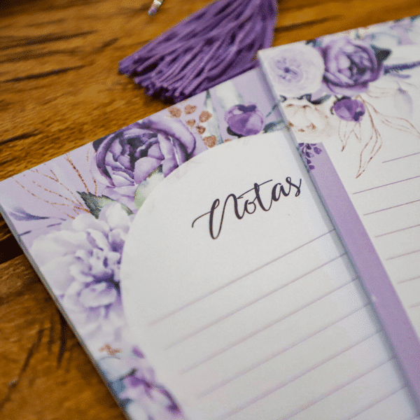 arquivo_digital_capas_miolo_alfabeto_floral_lilas_roxo_album_fotos_mensagem_marca_paginas_envelope_papel_carta_devocional_bloquinho_planejador