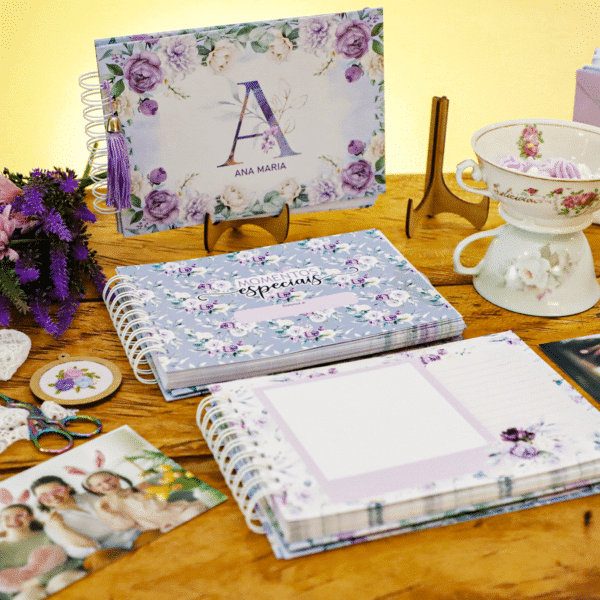 arquivo_digital_capas_miolo_alfabeto_floral_lilas_roxo_album_fotos_mensagem_marca_paginas_envelope_papel_carta_devocional_bloquinho_planejador
