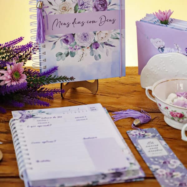 arquivo_digital_capas_miolo_alfabeto_floral_lilas_roxo_album_fotos_mensagem_marca_paginas_envelope_papel_carta_devocional_bloquinho_planejador