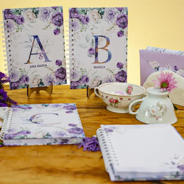 arquivo_digital_capas_miolo_alfabeto_floral_lilas_roxo_album_fotos_mensagem_marca_paginas_envelope_papel_carta_devocional_bloquinho_planejador