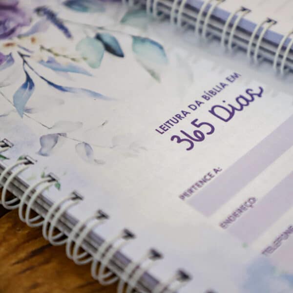 Arquivo_digital_leitura_bíblia_365_dias_jw_testemunhas_jeová_livre_guiada_floral_lilas_roxo_devocional