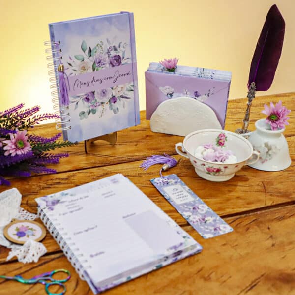 Arquivo_digital_leitura_bíblia_365_dias_jw_testemunhas_jeová_livre_guiada_floral_lilas_roxo_