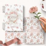arquivo digital caderno de oração capa guarda floral e miolo pautado decorado pássaros e borboletas vintage